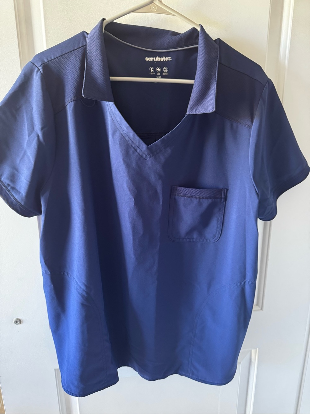 Scrubstar Women's V-Neck Scrub Top in Navy Blue with Contrast Trim
